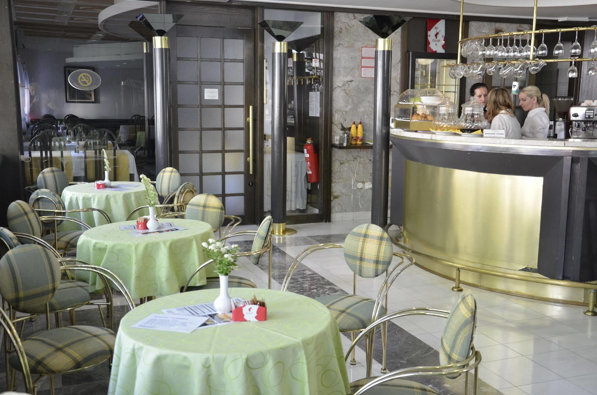 Hotel Alp Bovec Εξωτερικό φωτογραφία